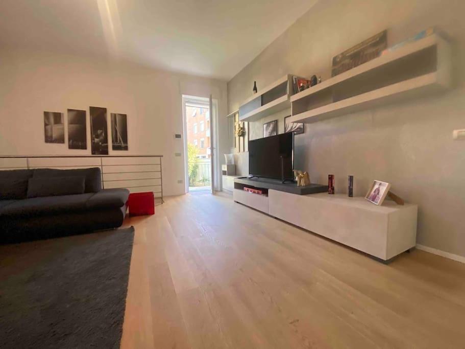Casa Vento Marino Apartment ลีวอร์โน ภายนอก รูปภาพ